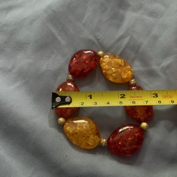 Amber colored bracelet - Picture 3 of 3